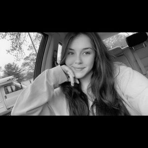 Meet your Posher, Gabriella